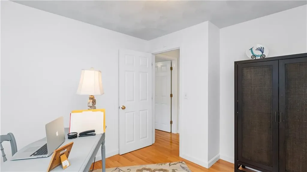 27 Great Oak Drive Warwick RI 02886