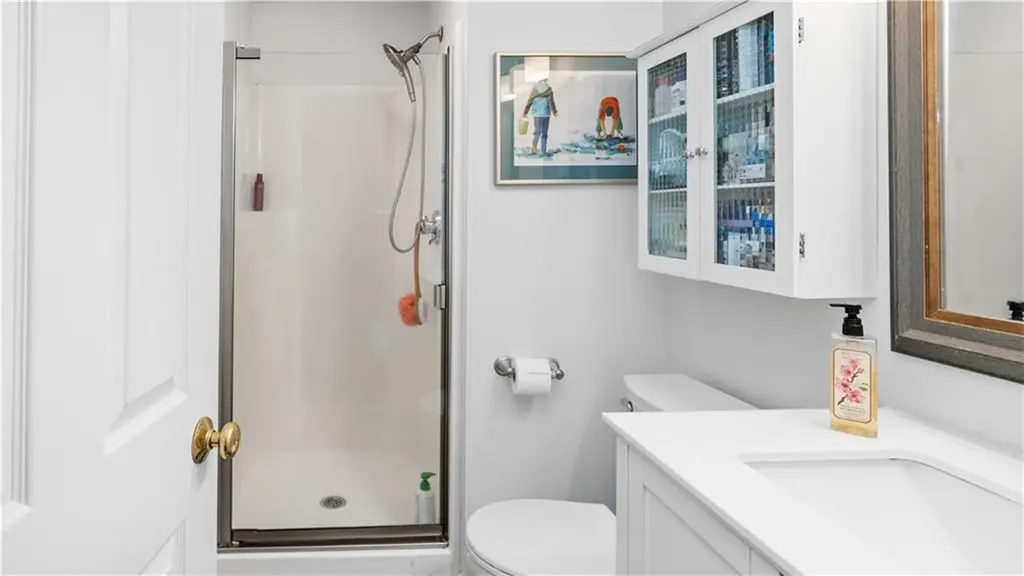 27 Great Oak Drive Warwick RI 02886