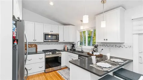 27 Great Oak Drive Warwick RI 02886