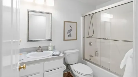 27 Great Oak Drive Warwick RI 02886