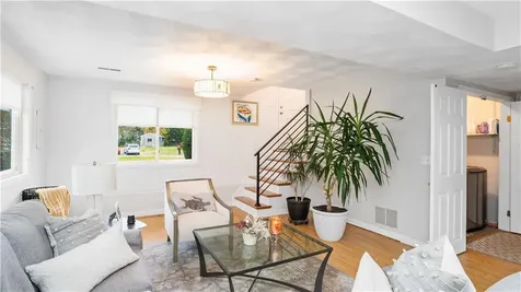 27 Great Oak Drive Warwick RI 02886