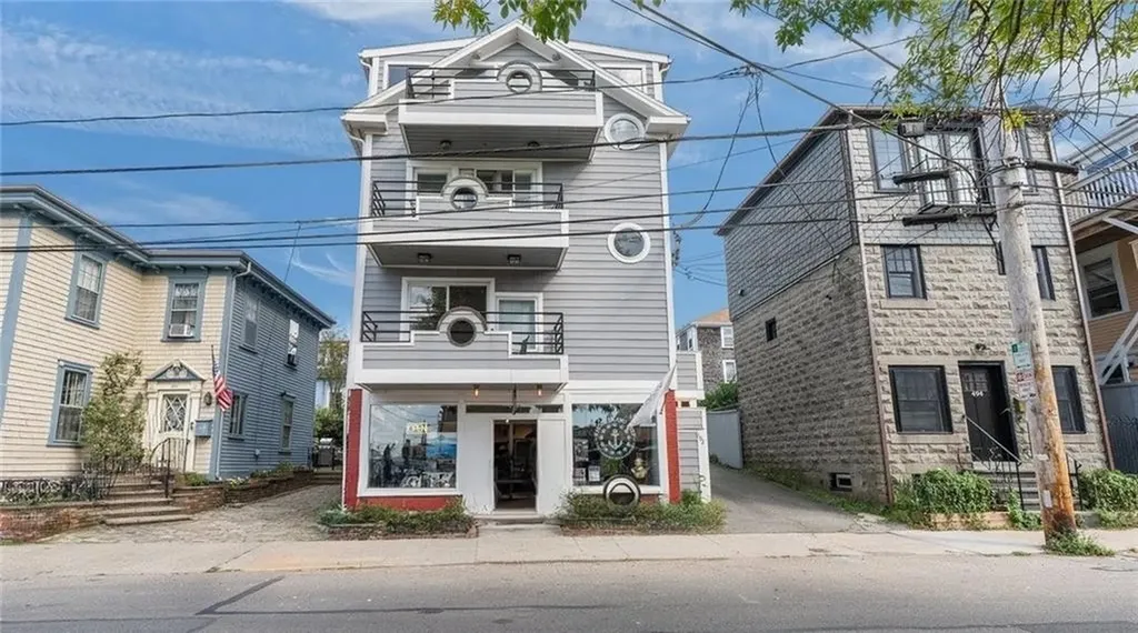 492 Thames Street Newport RI 02840