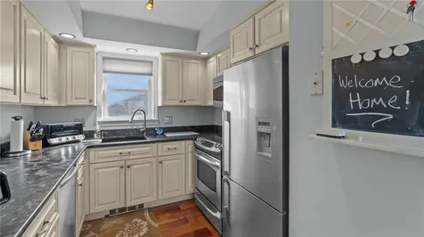 492 Thames Street Newport RI 02840