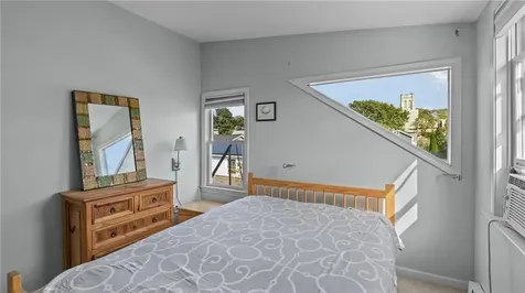 492 Thames Street Newport RI 02840