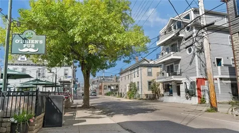 492 Thames Street Newport RI 02840