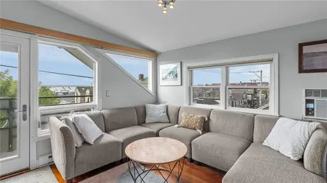 492 Thames Street Newport RI 02840