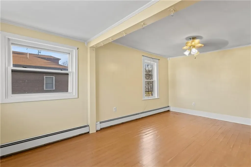 147 Warwick Street Woonsocket RI 02895