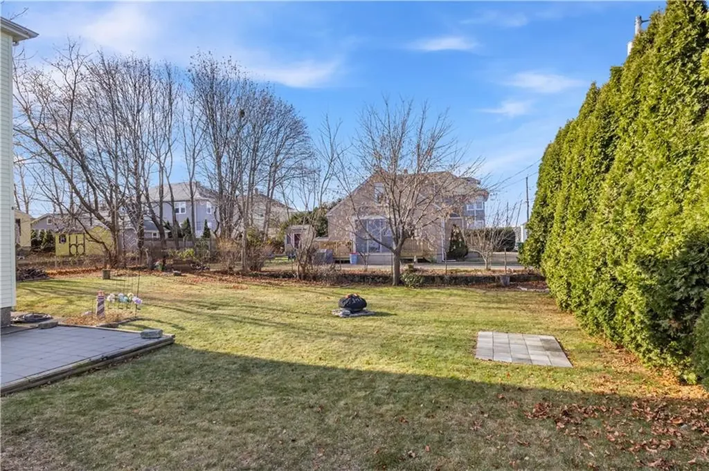 147 Warwick Street Woonsocket RI 02895
