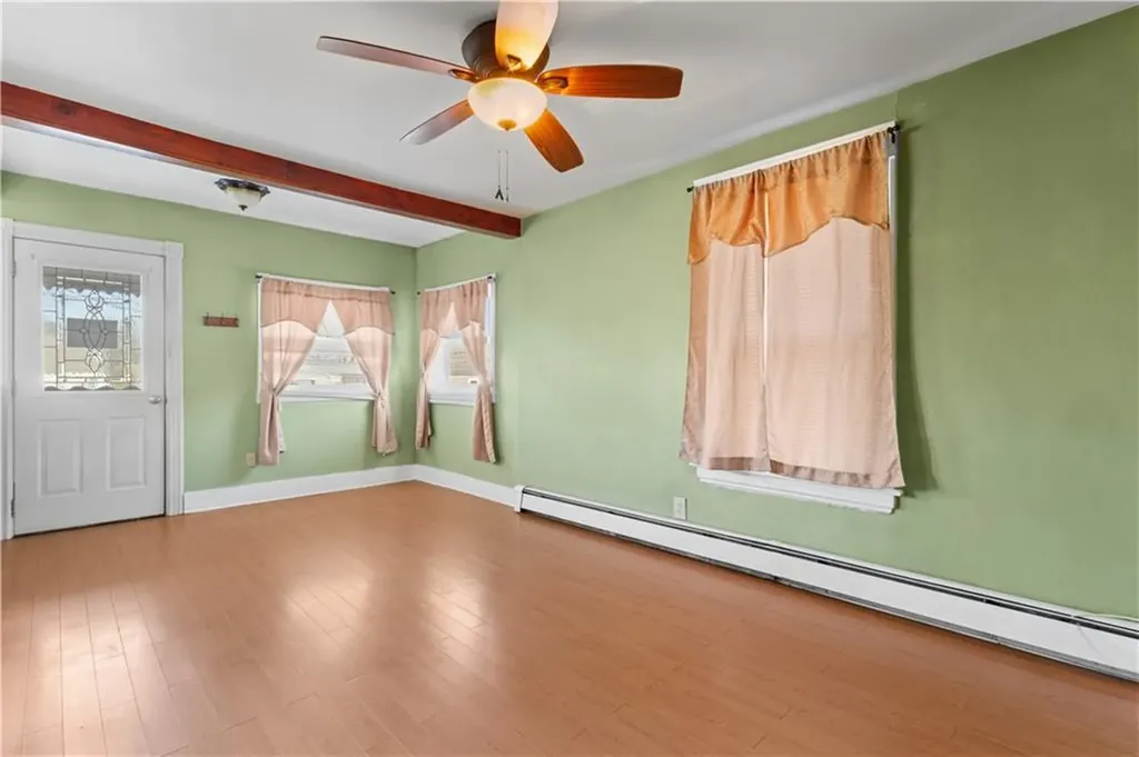 147 Warwick Street Woonsocket RI 02895