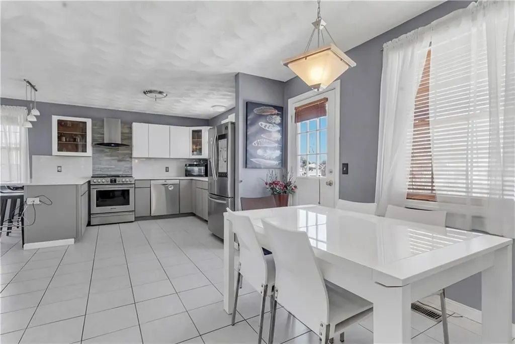 414 Rhode Island Avenue Woonsocket RI 02895