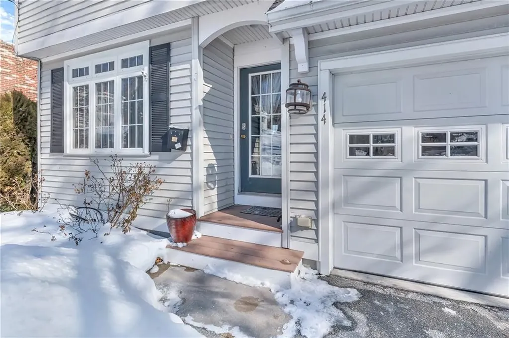 414 Rhode Island Avenue Woonsocket RI 02895