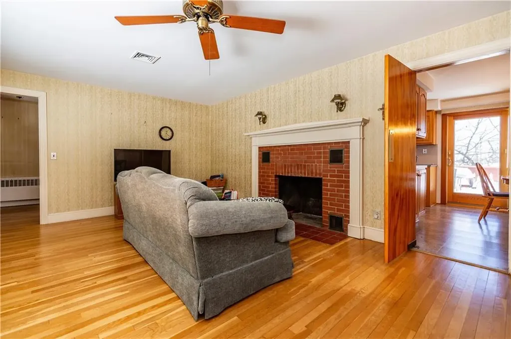 10 Hall Street West Warwick RI 02893