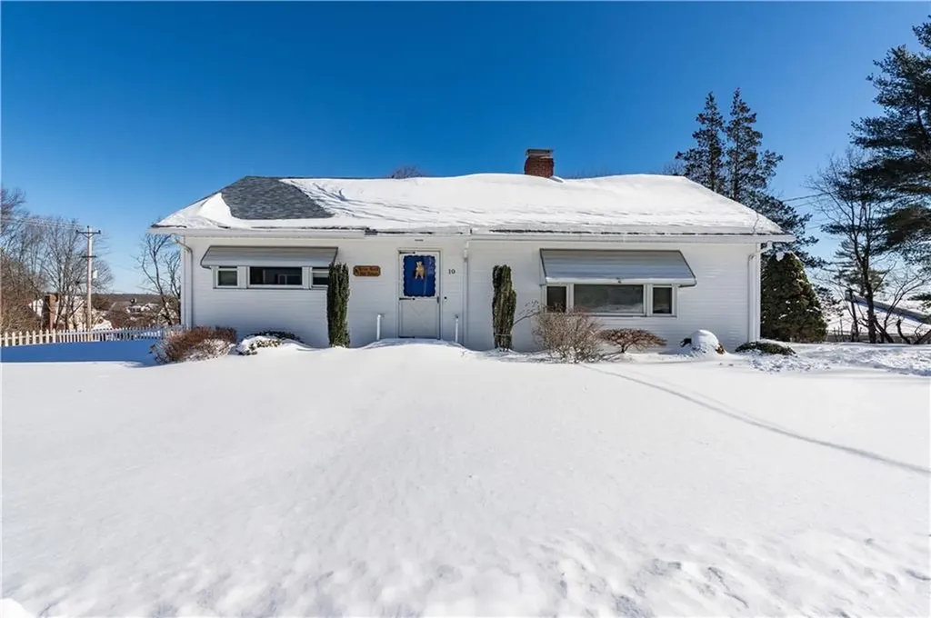 10 Hall Street West Warwick RI 02893