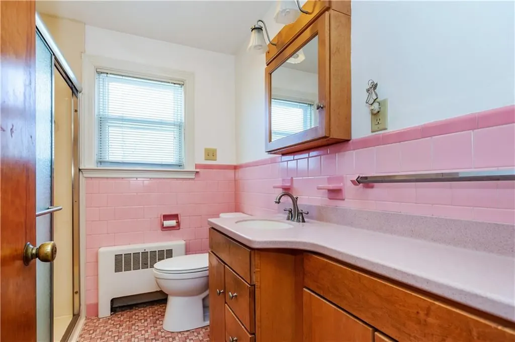 10 Hall Street West Warwick RI 02893