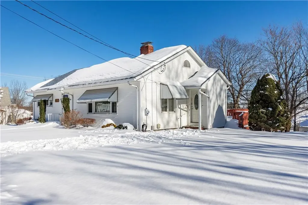 10 Hall Street West Warwick RI 02893