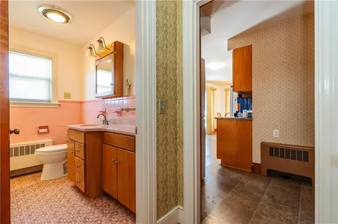 10 Hall Street West Warwick RI 02893