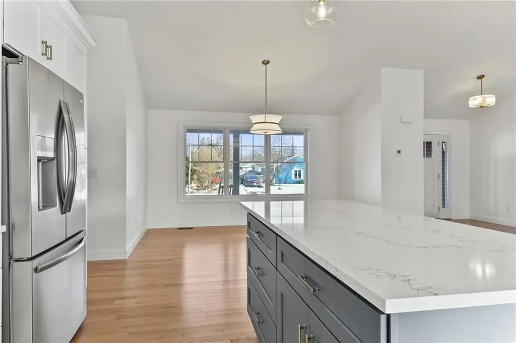 95 Honeysuckle Road Warwick RI 02888