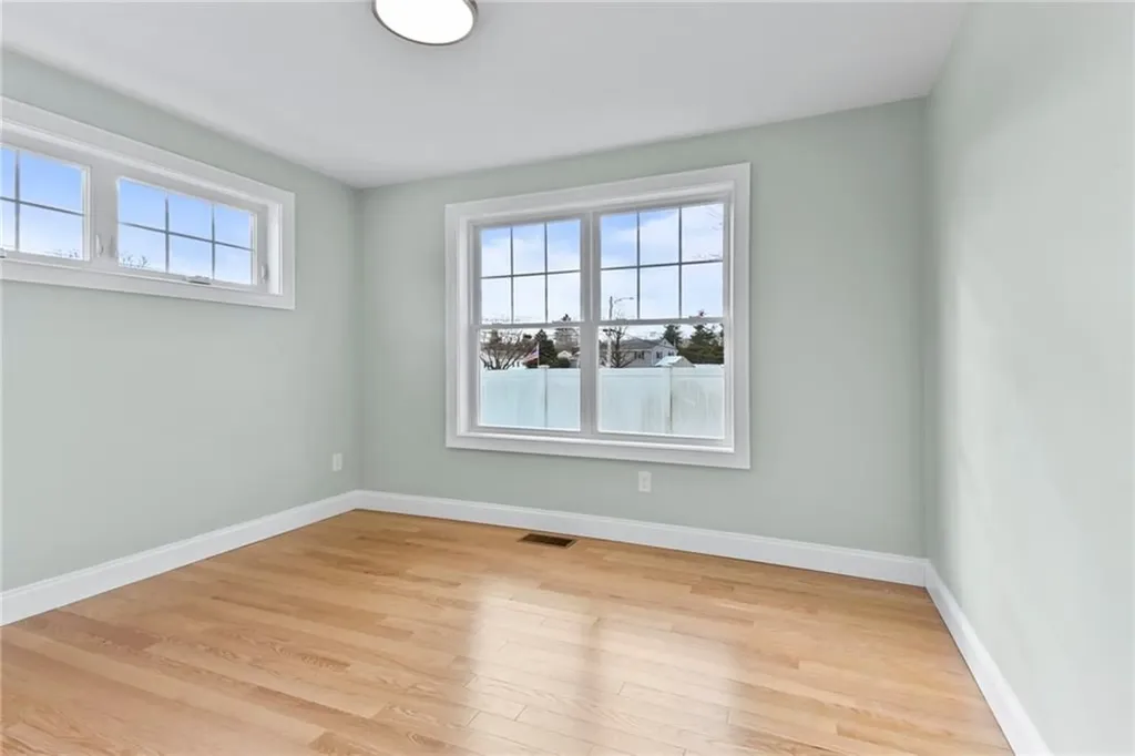 95 Honeysuckle Road Warwick RI 02888