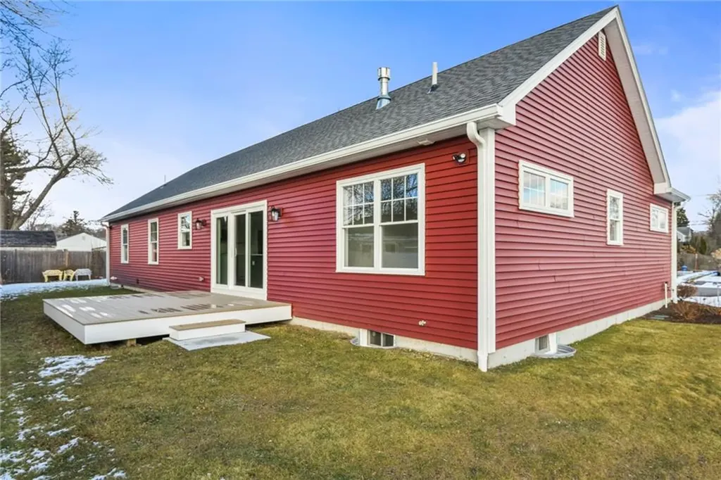 95 Honeysuckle Road Warwick RI 02888
