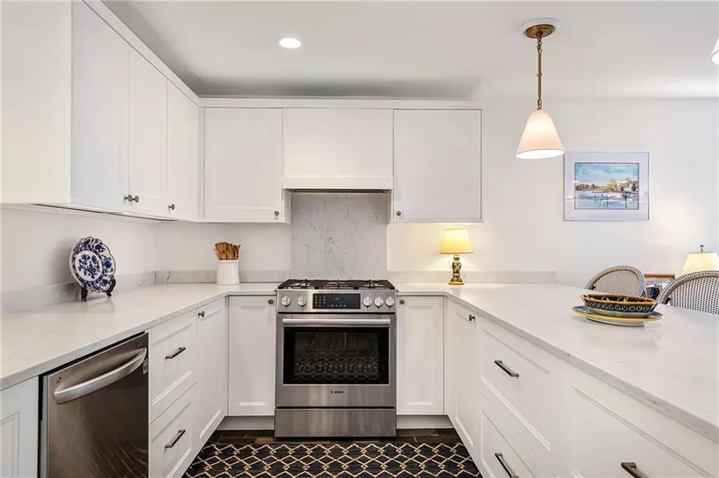 140 Connection Street Newport RI 02840