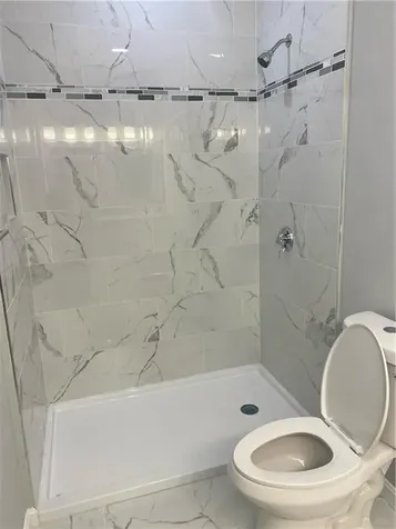 184 Avenue C Woonsocket RI 02895