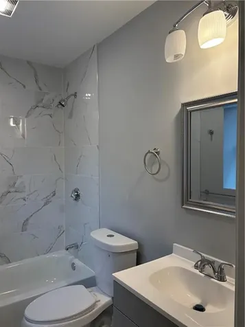 184 Avenue C Woonsocket RI 02895