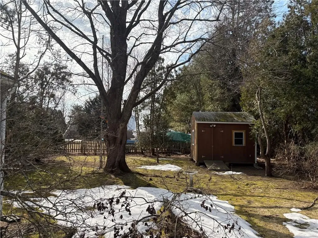 10 Jesse Davis Lane Barrington RI 02806