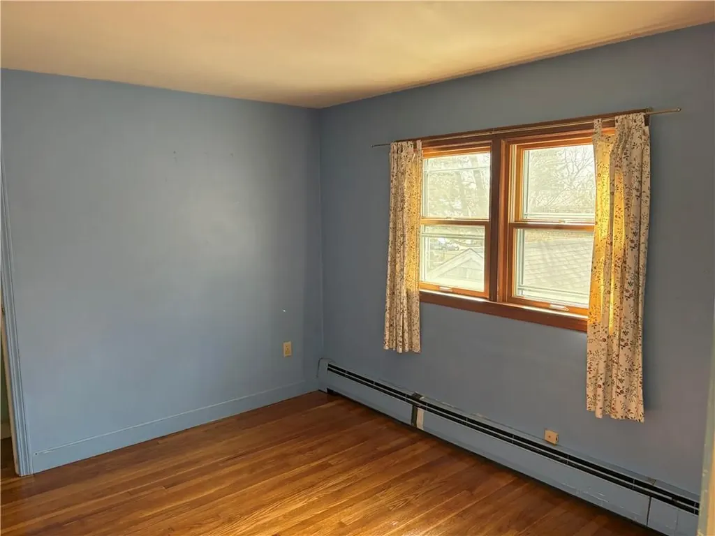 10 Jesse Davis Lane Barrington RI 02806
