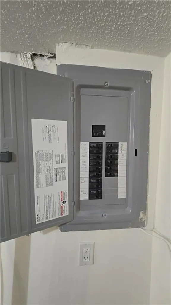 41 Campbell Terrace Pawtucket RI 02860