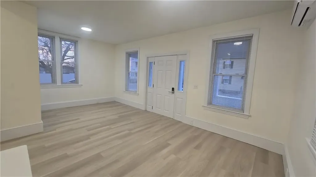 41 Campbell Terrace Pawtucket RI 02860