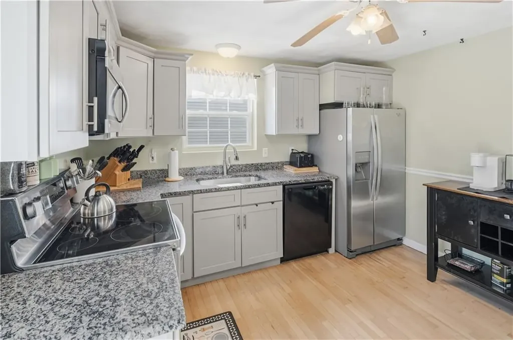 18 Aroostook Trail Narragansett RI 02882