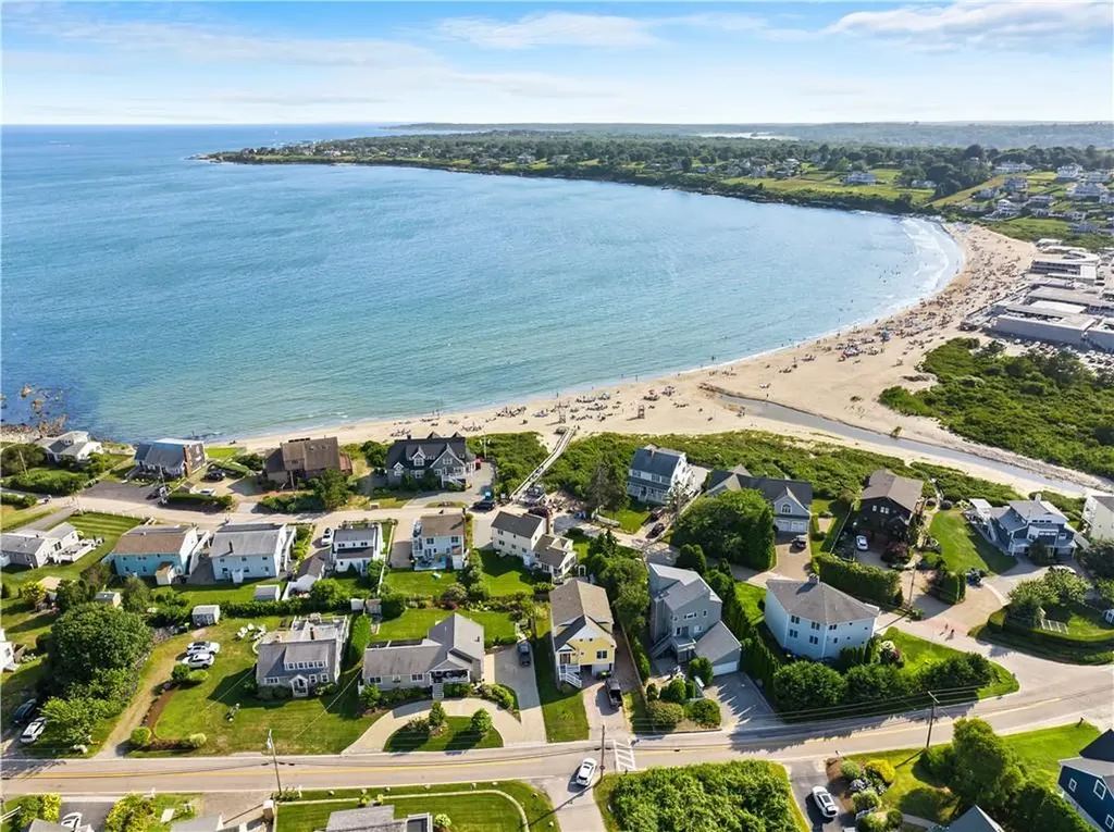 18 Aroostook Trail Narragansett RI 02882