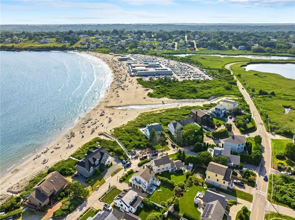 18 Aroostook Trail Narragansett RI 02882