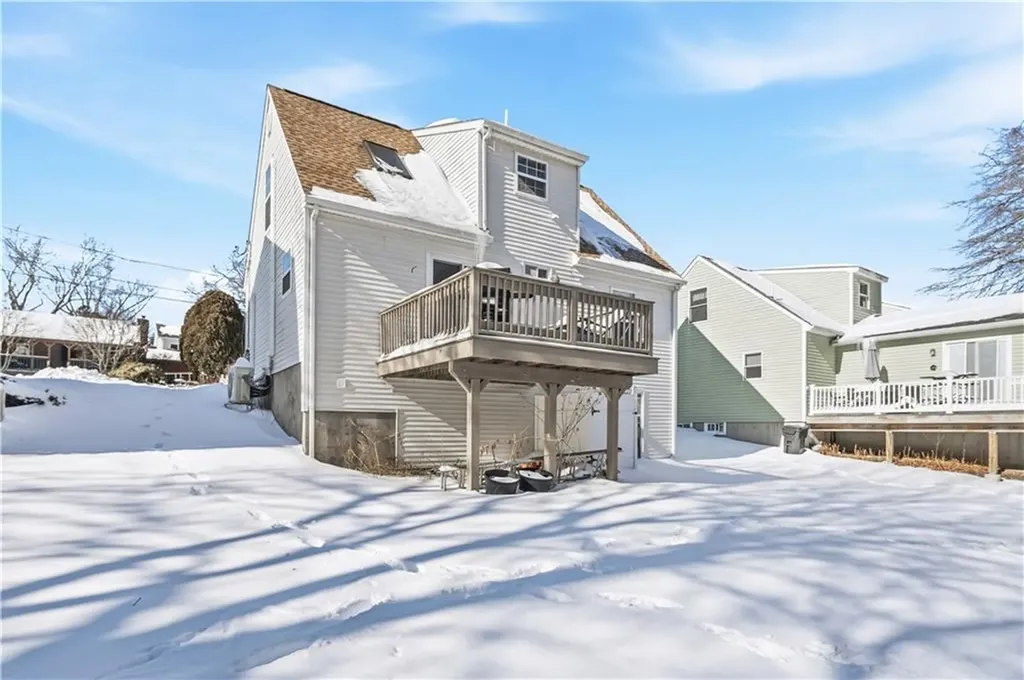 18 Aroostook Trail Narragansett RI 02882