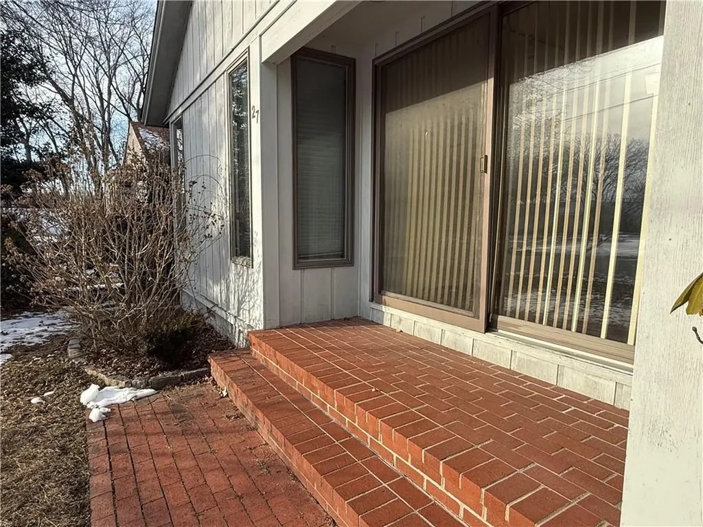 27 Shean Street Cranston RI 02920
