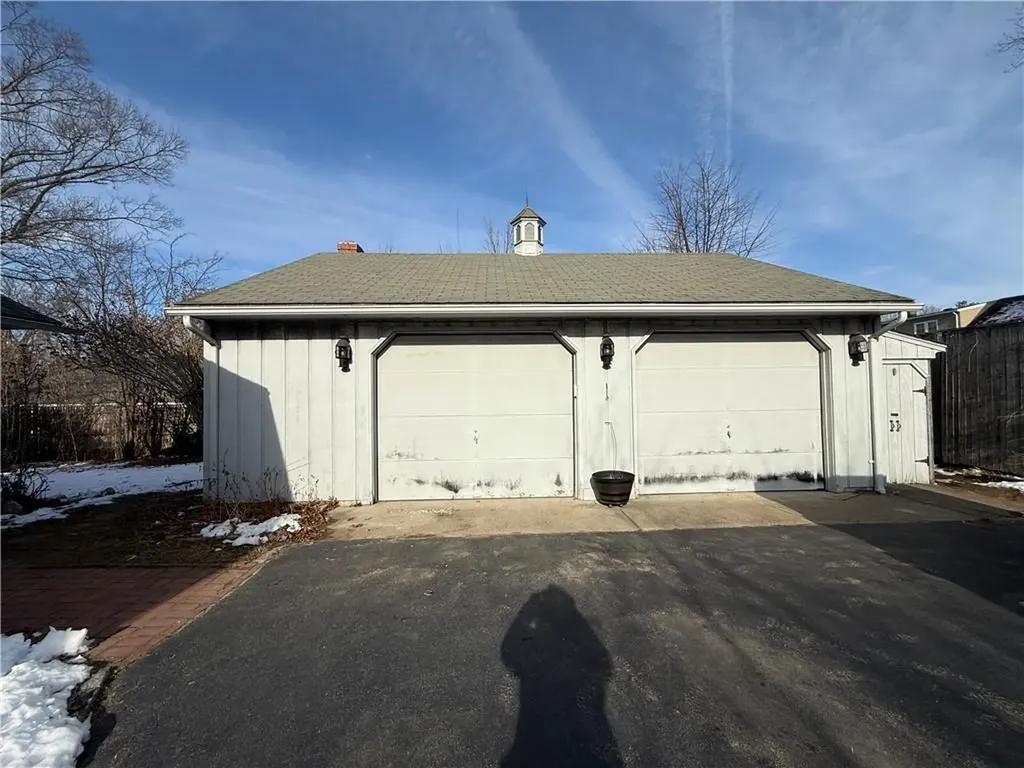 27 Shean Street Cranston RI 02920