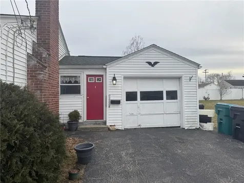 20 Commodore Avenue Warwick RI 02888