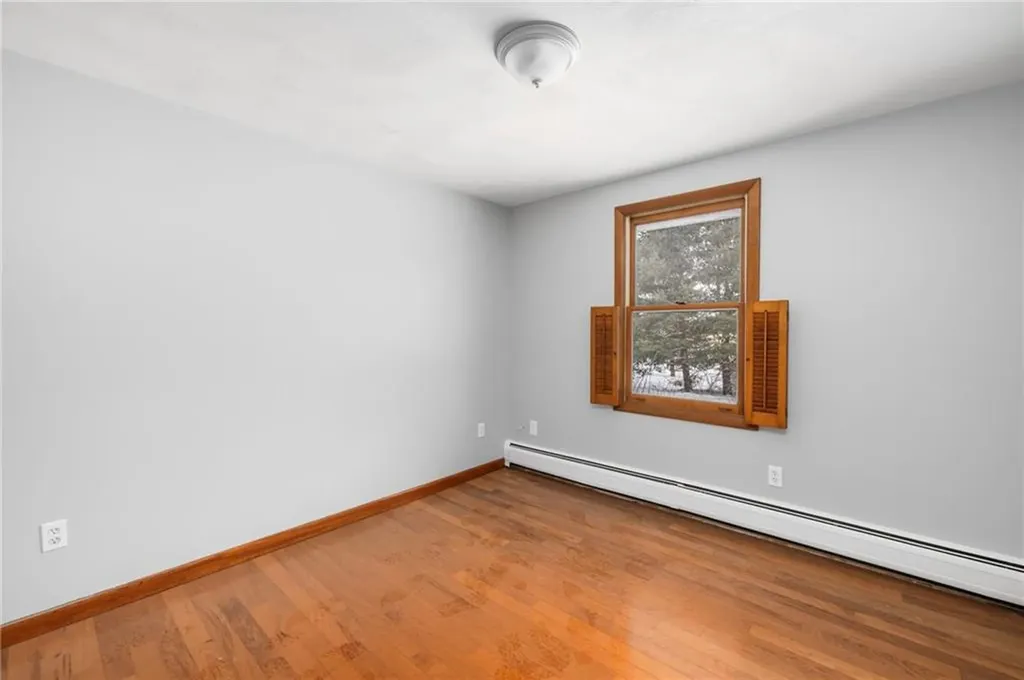 44 Burlingame Road West Warwick RI 02893