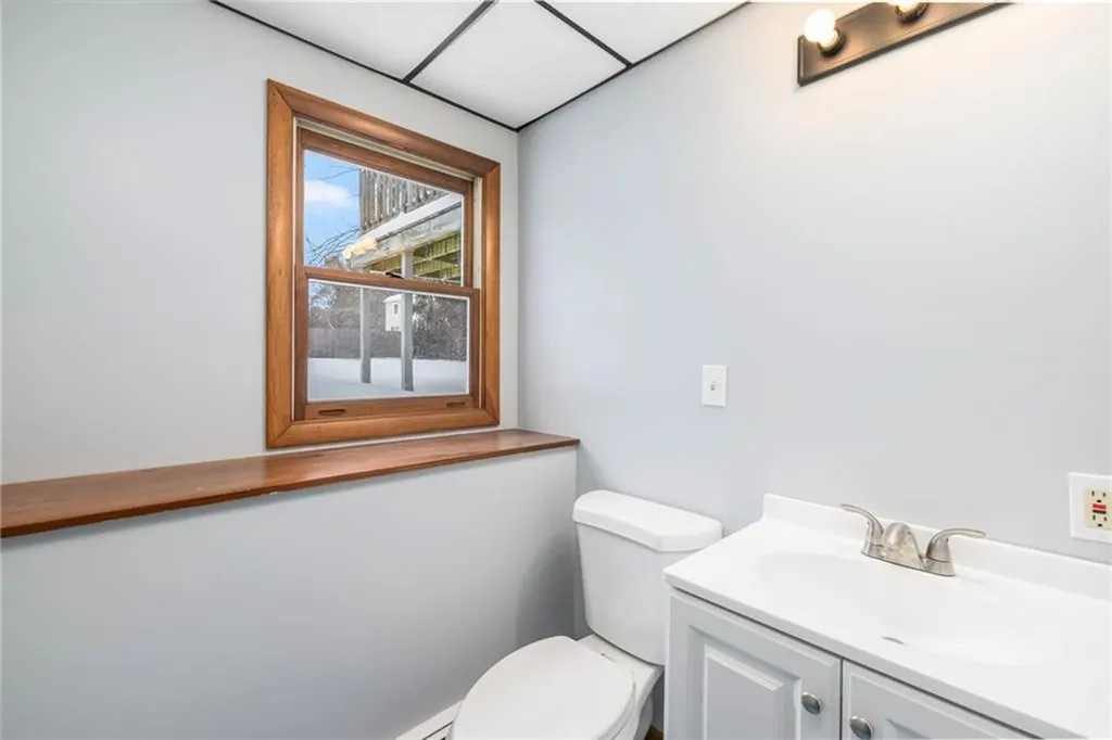 44 Burlingame Road West Warwick RI 02893
