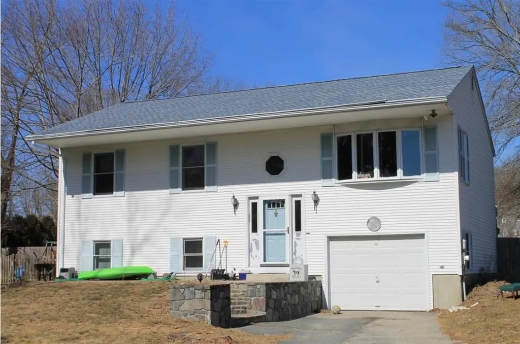 44 Burlingame Road West Warwick RI 02893