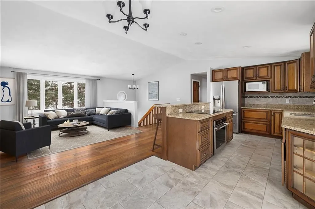 44 Burlingame Road West Warwick RI 02893