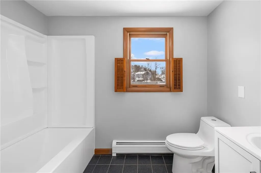 44 Burlingame Road West Warwick RI 02893