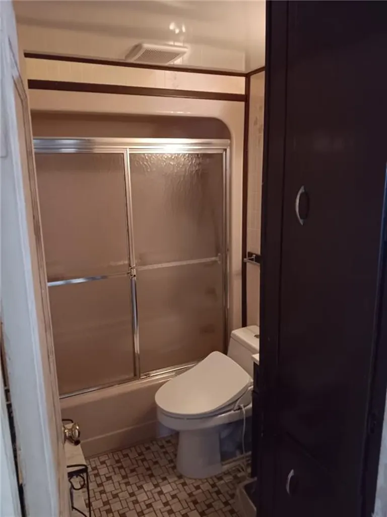 5 Barre Court Warwick RI 02886