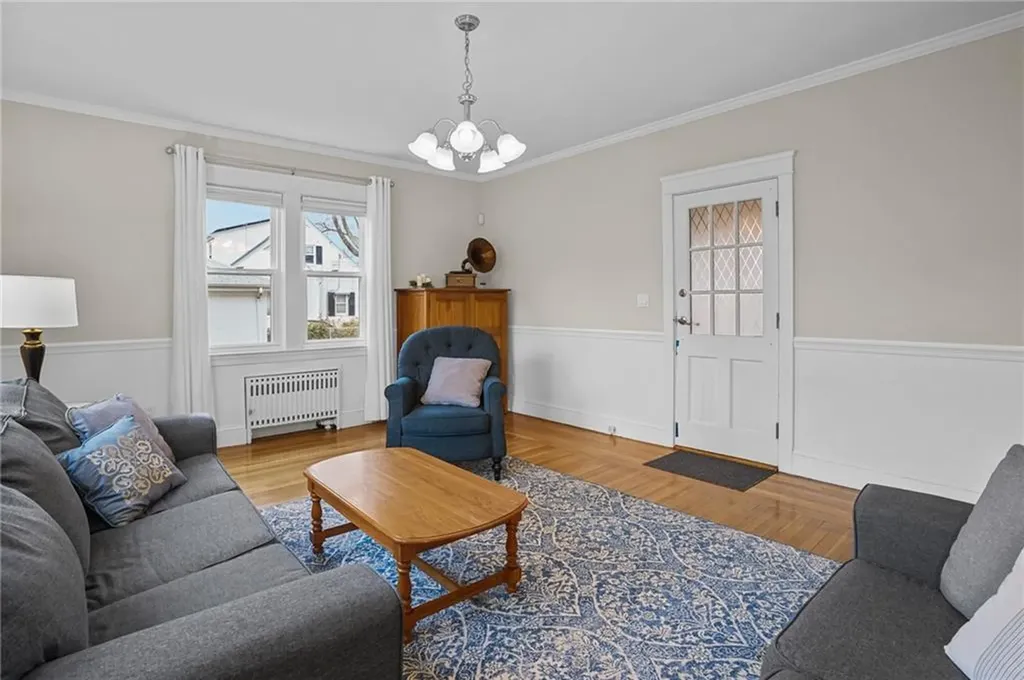 84 Enfield Avenue Providence RI 02908