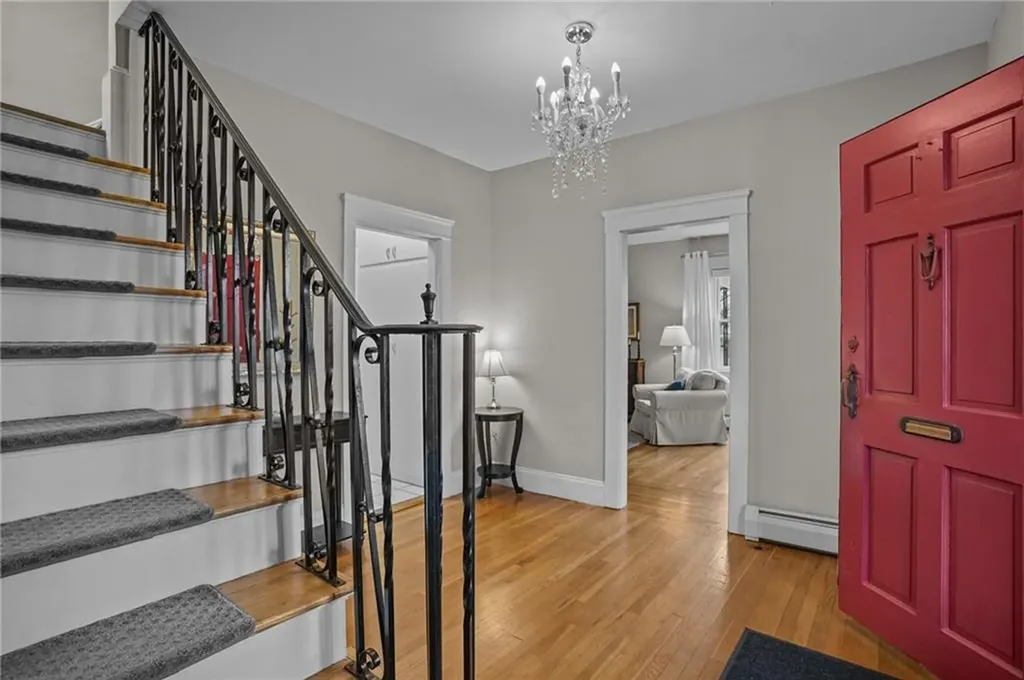 84 Enfield Avenue Providence RI 02908