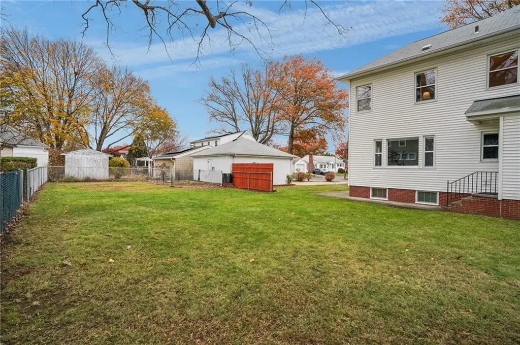 84 Enfield Avenue Providence RI 02908