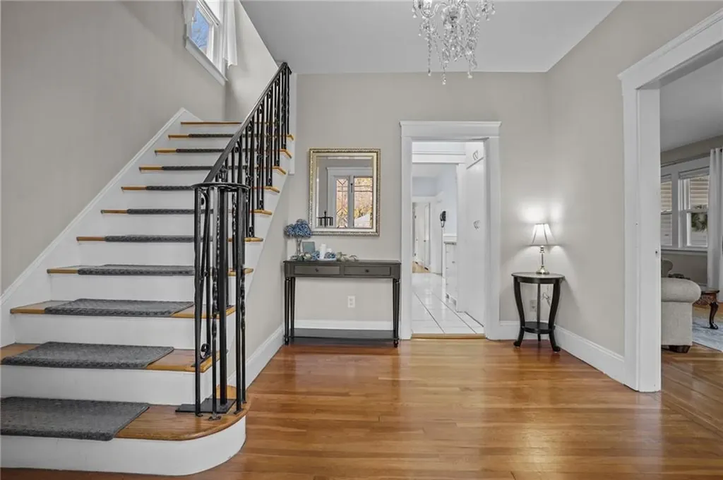 84 Enfield Avenue Providence RI 02908