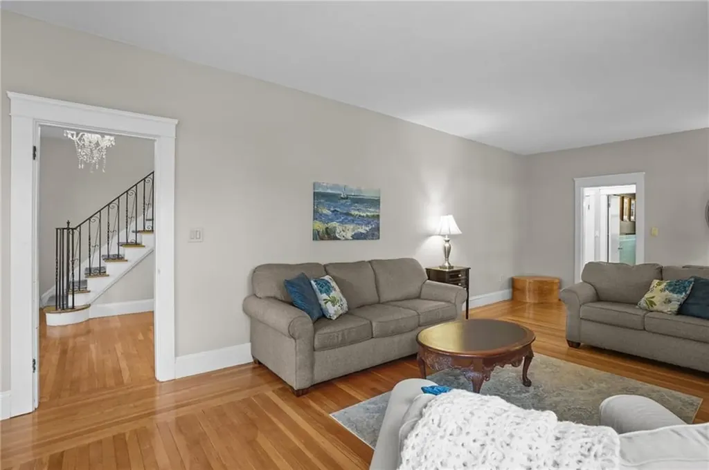 84 Enfield Avenue Providence RI 02908