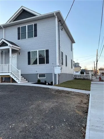 184 Avenue C Woonsocket RI 02895