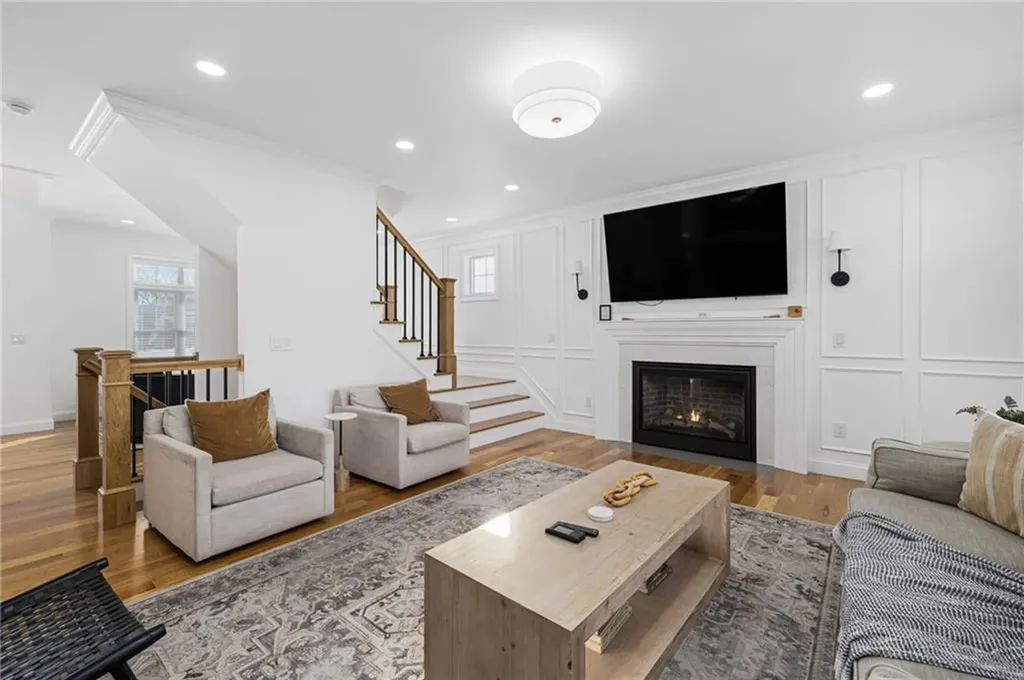 5 Lacey Court Smithfield RI 02917